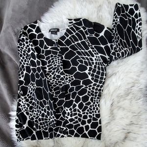 Black and white giraffe print cardigan 3/4 sleeves